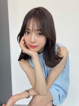 丸顔の方におすすめ！【シースルーバング】×【くびれカット】で垢抜けスタイルへ♪