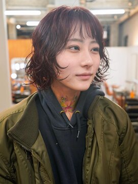 ニール 名古屋 伏見 丸の内(NEELU) 赤系カラーと緩めパーマ！