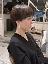 サーカス バイ ビュートリアム 青山(CIRCUS by BEAUTRIUM) 30代40代 マッシュショート ショート ショートカット 小顔