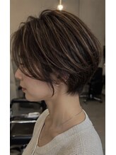アッシュ 二子玉川店(Ash)&nbsp;丸み若見えショート白髪ぼかし脱白髪染め30代40代50代60代