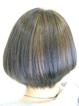 クラッチ(CLUTCH) 大人のボブ