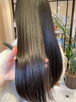 シー バイ ロンド 新宿(Sea by Lond)&nbsp;暗髪ストレートヘア