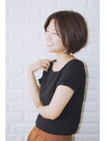 ノイン(noine)&nbsp;色っぽさが漂う女性になりたい人にぴったりな前髪なしスタイル。