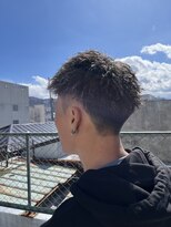 デネブ(Deneb) 周りと差がつくツイストパーマ!