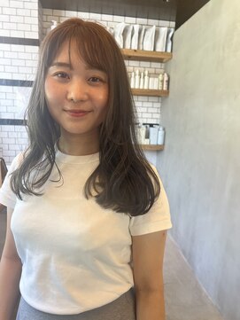 イキプラスディードットログ 大和八木駅前店(ikii+D.Log) クリームアッシュ