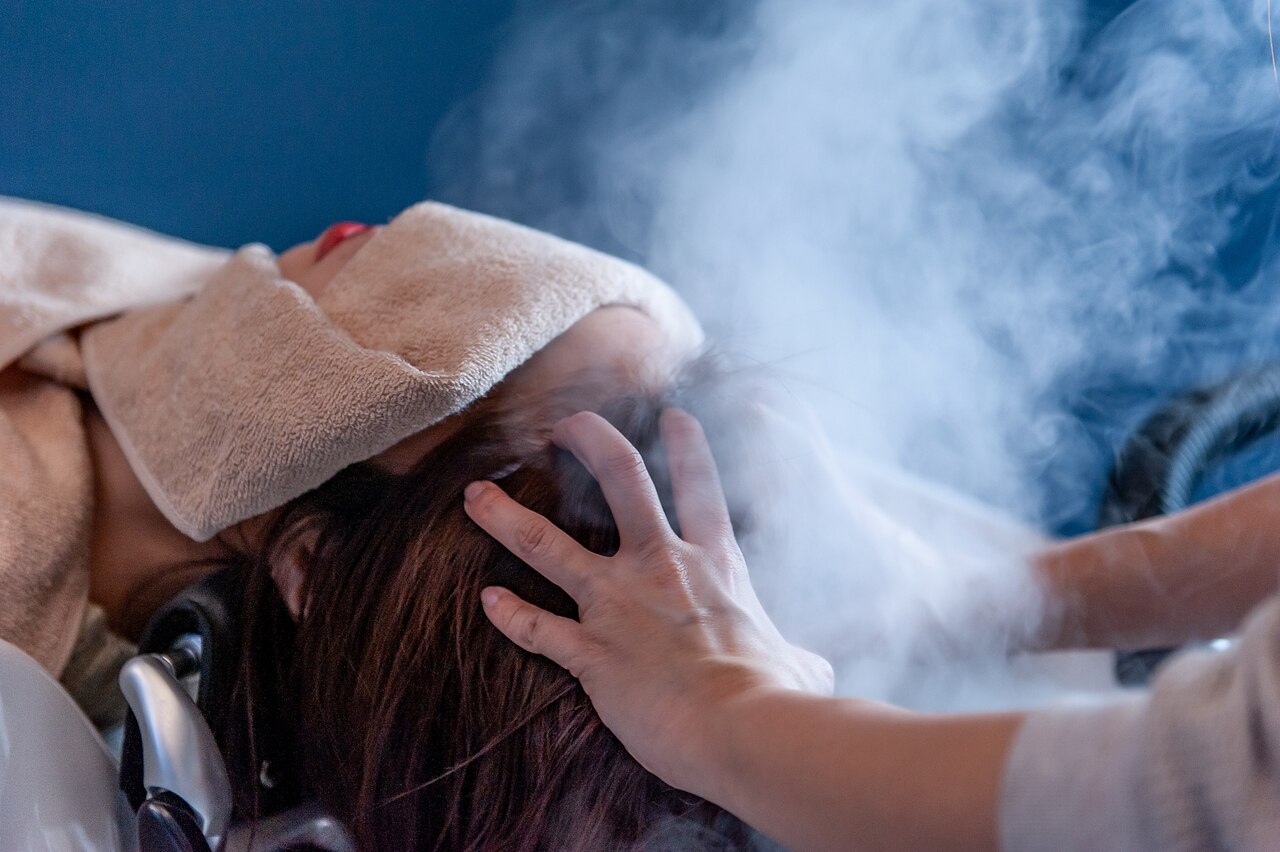 【3月限定】マイクロバブル＋カット＋カラー＋筋膜スパ＋純度100％ＴＲ