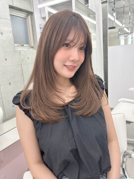 フォンズ(FONS) ベージュ　チョコブラウン　前髪カット　顔まわりカット