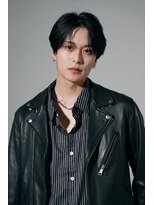 ジーナ 京都駅前(Zina)&nbsp;髪質改善＊センタ―パートブルーブラック＊美髪【Zina京都駅前】