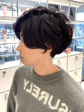 ステアケース 武蔵小杉店(stair:case) 大人ショートツーブロック/白髪ぼかしハイライト/武蔵小杉