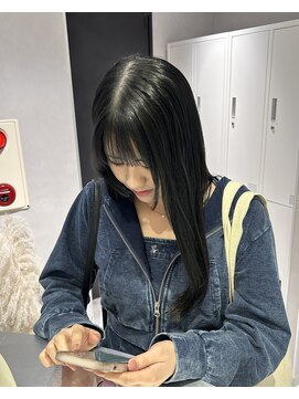 リアン バイ キートス(Lien by kiitos) ブルーブラック/赤み消しカラー/透明感カラー