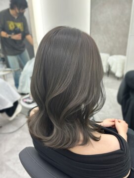 アルドーレフィエロ シンサイバシ(Ardore fiero shinsaibashi) オリーブグレージュ/ブリーチなしカラー【小山田】20代30代40代