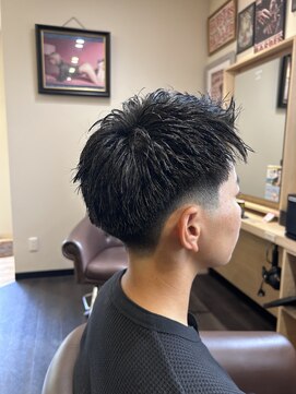 ジャンプザチーター(JUMP the cheetah) フェードカット