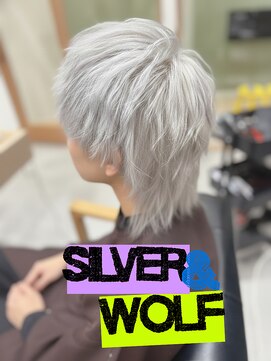 若葉台×ブリーチカラーでつくるシルバーウルフの軽さ