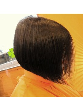 ヘアーズシェード(HAIR'SSHADE) シャープなボブ