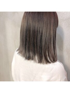 ミント(mint) ＊あえてノースタイリングなパールグレー＊