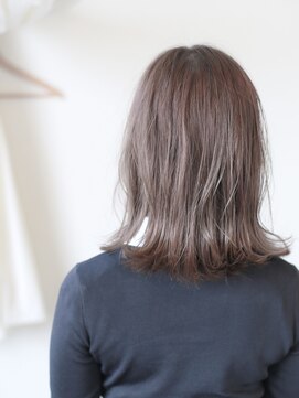 ホワイトルーム(White Room) ヌケ感と透明感★チェリーアッシュグラデーション♪