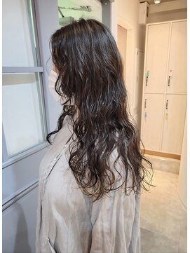 ユール(JUHL) ロングヘア◯ウェーブパーマ