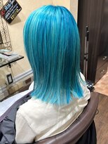 サムブリッジ(SOMEBRIDGE)&nbsp;★水色ヘアカラーの青メッシュ　ヘアカラー【SOMEBRIDGE】