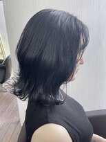 ウェグ 難波(WEG) ブルーブラック 韓国ヘア 顔周りレイヤーカット くびれヘア ボブ