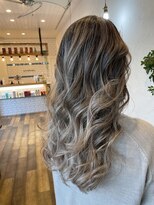 ソンリエ 青竹店(SONRiE)&nbsp;ベージュブロンドバレイヤージュ