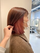 シダ(sida SAIIN)&nbsp;【西村】20代30代髪質改善インナーピンク/レッドカラー