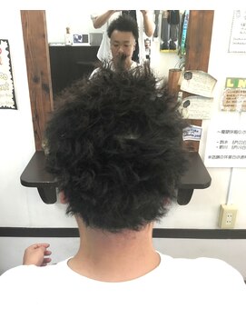 ニトロ(nitoro) 波巻きツイストスパイラル　波打ちパーマ