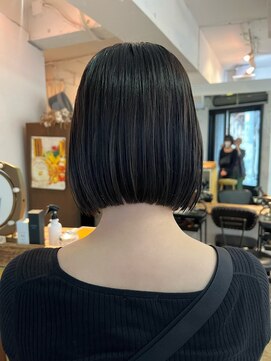カウチ(Kauti) 切りっぱなしボブ