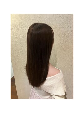 エルサフィロ キタハマ(el zafiro kitahama) 20×30×40代×似合わせカット×オリーブグレージュ×ツヤ髪ケア