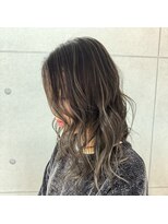 ヘアメロウ ココ(hair mellow CoCo...)&nbsp;大人の抜け感漂うハイライトカラー