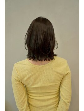 ジーナ  札幌大通(Zina) 美髪＊ふんわりレイヤーミディ＊オリーブアッシュ＊Zina札幌大通