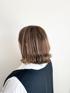 ヘアステーションフラット(HAIR STATION FLAT) 白髪ぼかしハイライト