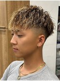 ハイライト/ツイストパーマ/短髪/ツーブロック/men's