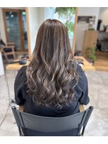 ソヨ ヘアー ミュージアム(Soyo Hair museum)&nbsp;ロングヘア×ハイライト