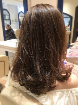 ロンド 表参道店(Lond) 《Lond omotesand担当rico》たっぷりハイライトのオシャレカラー