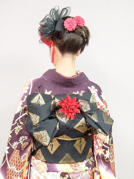 美容室 人形の家 本店 まとめ髪