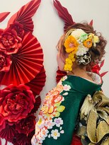 ソレイユ フタガワ(SOLEIL FUTAGAWA)&nbsp;着物スタイル♪お花が可愛いふわふわアップスタイル☆