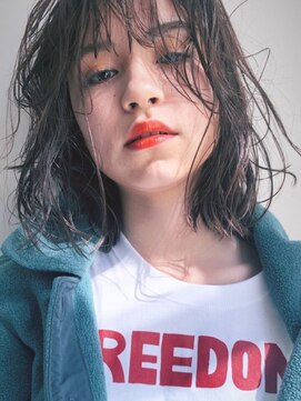 フランチェスカ(Francesca) 束感ロブ/ブラックアッシュ/透明感カラー/ミントアッシュ◎30代