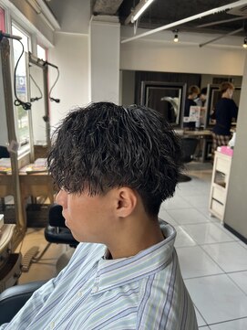 アイズ 海老名(AIZU) ツイストスパイラルパーマ　スパイラルパーマ　ツイストパーマ
