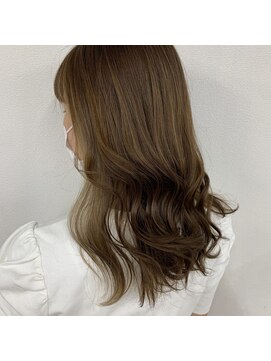 アオアクア バイ グルグル 小岩店(ao akua by GULGUL) さりげないイヤリングカラー