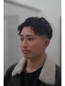 グランクラブ(GRANCLUB) カット　パーマ　フェード　シェービング　ヘッドスパ