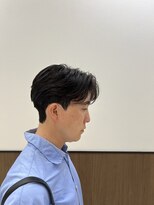 ステージ(STAGE)&nbsp;ダウンパーマ　韓国メンズヘア　センターパート