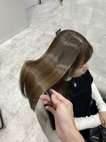 イーズ バイ インス(Yeeee.s by INCE)&nbsp;白髪ぼかし/脱白髪染め/脱白髪染めハイライト/透明感