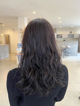 ニナル(Ninal) ふわふわカールで巻いた風に♪