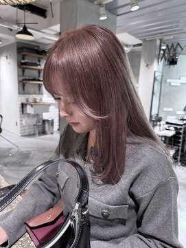 ロリム(RorriM) レイヤーカット　ダブルカラー　ラベンダーピンクベージュ