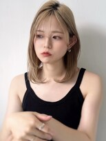 エル セルカ 高田馬場(el CERCA) 小顔ミディアムレイヤー×ミルクティーベージュ
