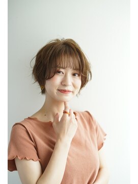 ルフュージュ バイ プロデュース 相模大野店(Refuge by Produce) くびれショート/マロンベージュ