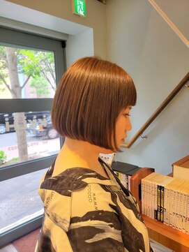 クンクンルーホーライシー(KUN KUN LU HO laishi) 内巻きボブ