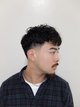 メリケンバーバーショップ トーキョー(MERICAN BARBERSHOP TYO) 長めクロップ