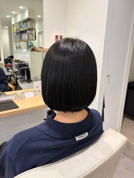 ブランシュ 南行徳店(BLANCHE) ダークブルージュ/切りっぱなしボブ