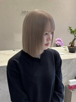 シア(XIA) ミルクティーベージュ